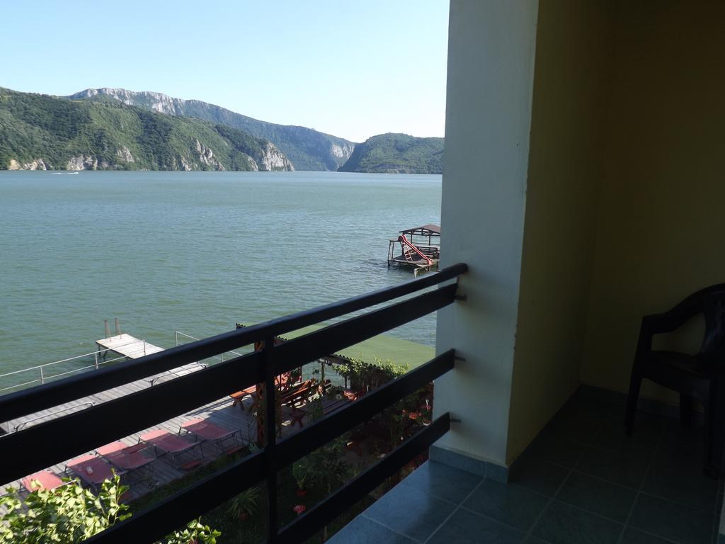 Casa Ana Serena Ieşelniţa Quarto foto